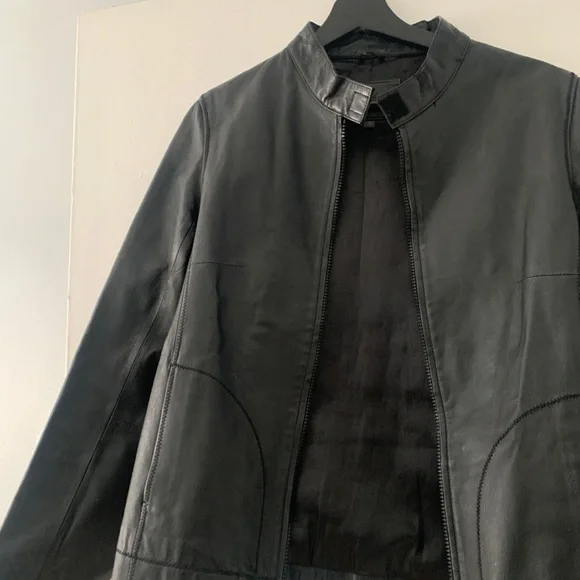 Leather jacket - Picture 4 of 12